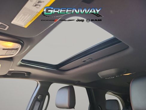 Used 2025 Dodge Durango GT image 17