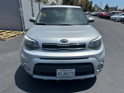 Used 2019 Kia Soul + FWD image 7
