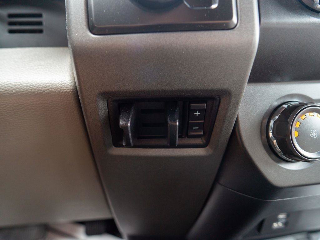 Used 2021 Ford F250 XL w/ Power Equipment Group AWD/4WD image 23