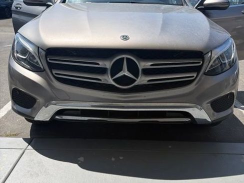 Used 2019 Mercedes-Benz GLC 300 image 1