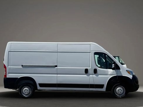 Used 2025 RAM ProMaster 2500 w/ Convenience Group FWD image 7