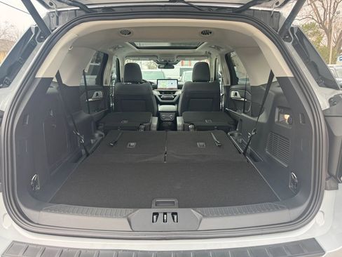 New 2026 Ford Explorer Active w/ Active Comfort Package AWD/4WD image 12