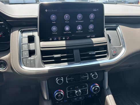 Used 2021 GMC Yukon SLT w/ SLT Premium Package AWD/4WD image 23