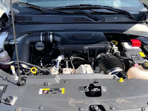 Used 2025 Jeep Compass Trailhawk AWD/4WD image 29