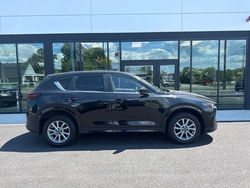 Used 2024 MAZDA CX-5 AWD 2.5 S w/ Preferred Package image 2