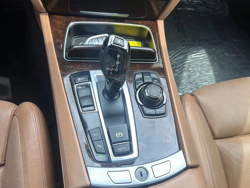 Used 2013 BMW 750Li RWD image 18