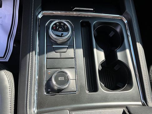 Used 2022 Ford Expedition Max XLT AWD/4WD image 19