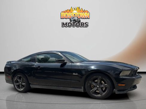 Used 2011 Ford Mustang GT Premium w/ Security Pkg RWD image 10