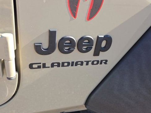 Used 2020 Jeep Gladiator Sport w/ Quick Order Package 24S image 32