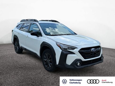 Used 2025 Subaru Outback Onyx Edition image 3