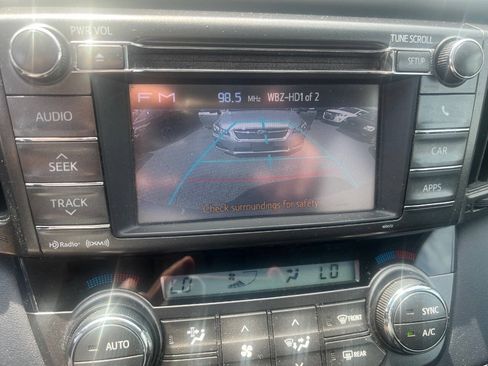 Used 2013 Toyota RAV4 XLE AWD/4WD image 10