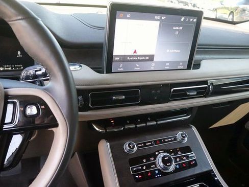 Used 2022 Lincoln Aviator Reserve w/ Equipment Group 201A image 21