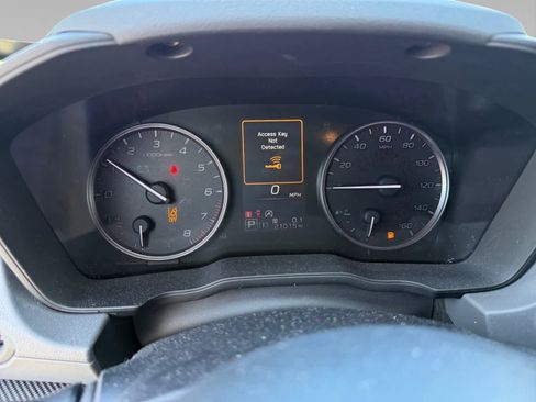 Used 2024 Subaru Crosstrek 2.0i Premium w/ Crosstrek Mirror Package AWD/4WD image 14