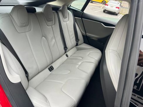 Used 2014 Tesla Model S P85 image 29