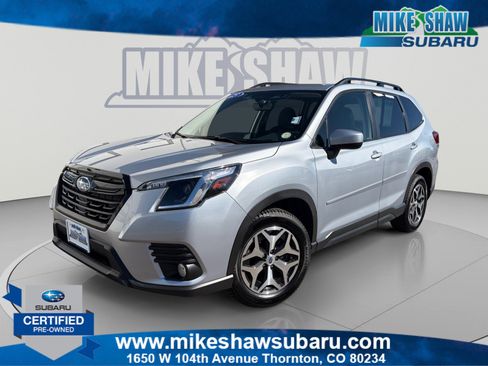 Used 2023 Subaru Forester Premium AWD/4WD image 1