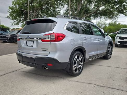 Used 2024 Subaru Ascent Limited w/ Technology Package AWD/4WD image 8
