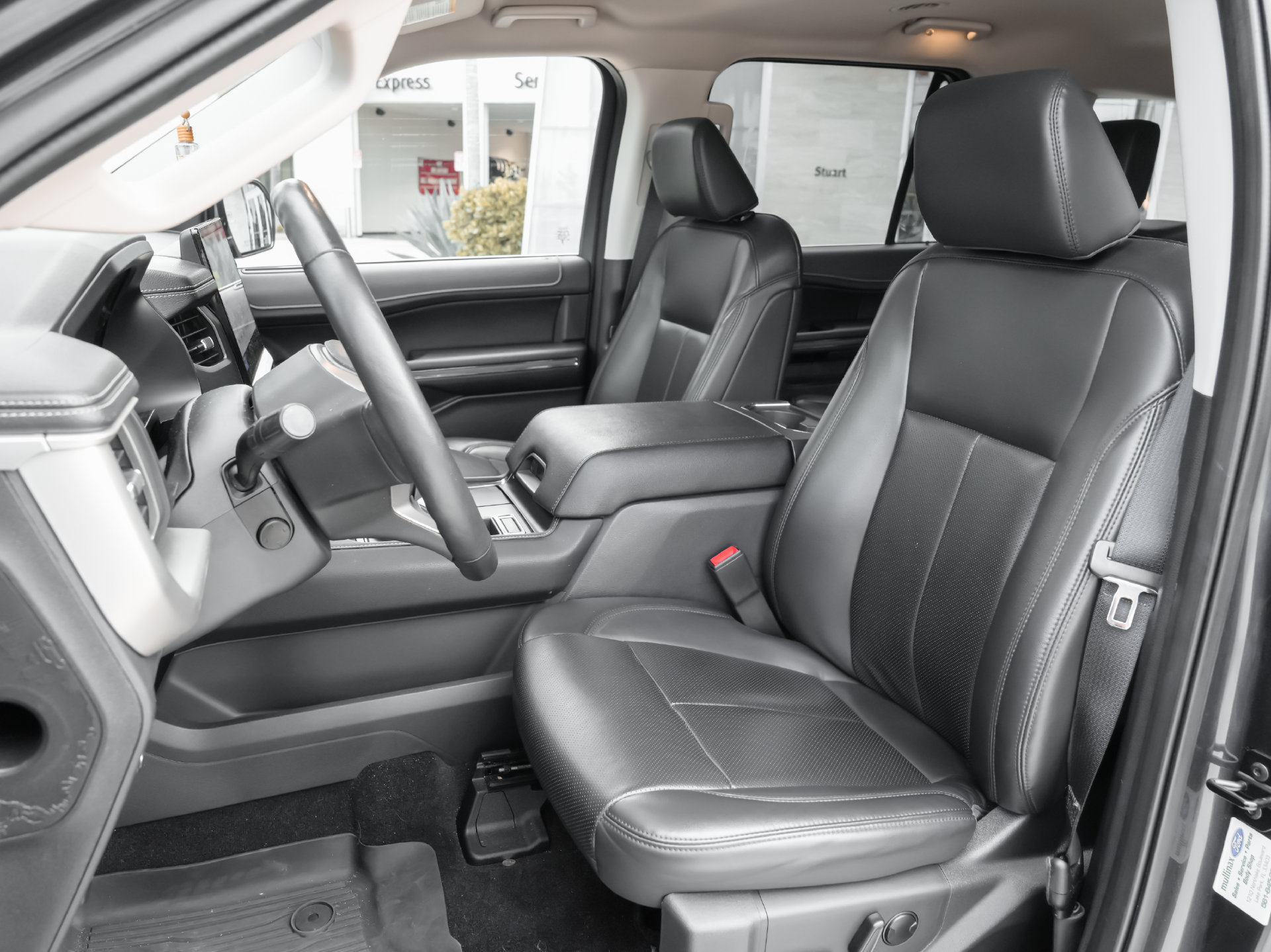 Used 2023 Ford Expedition Max XLT RWD image 17