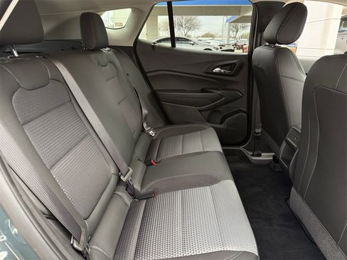 Used 2025 Chevrolet Trax LT image 23