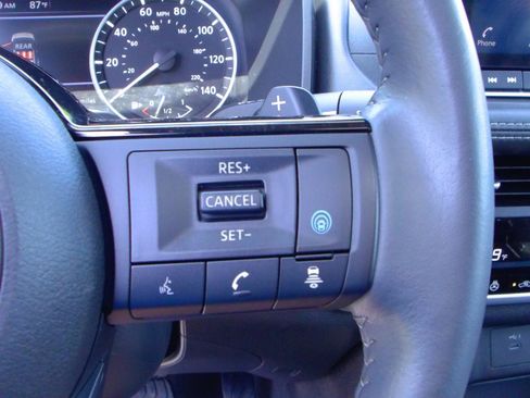 Used 2023 Nissan Rogue SV w/ SV Premium B Package AWD/4WD image 18