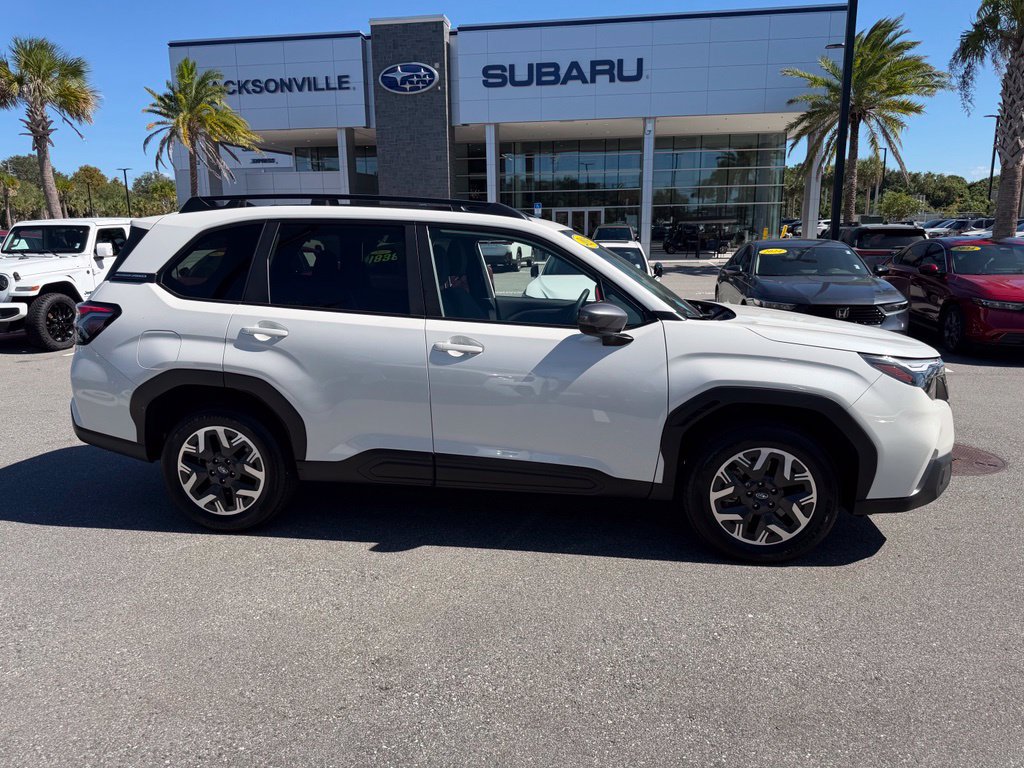 Used 2026 Subaru Forester Premium AWD/4WD image 2