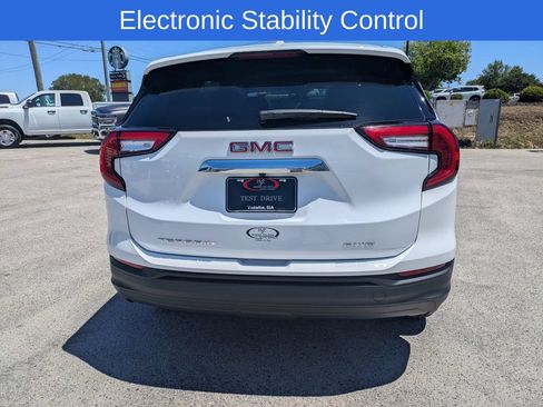 Used 2024 GMC Terrain SLE AWD/4WD image 5