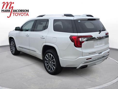 Used 2021 GMC Acadia Denali w/ Denali Technology Package image 11