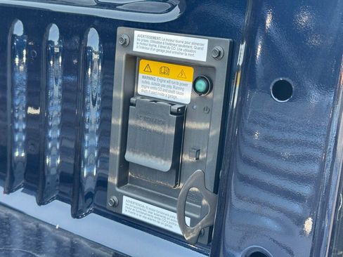 New 2025 Ford F250 Lariat w/ Lariat Ultimate Package image 49