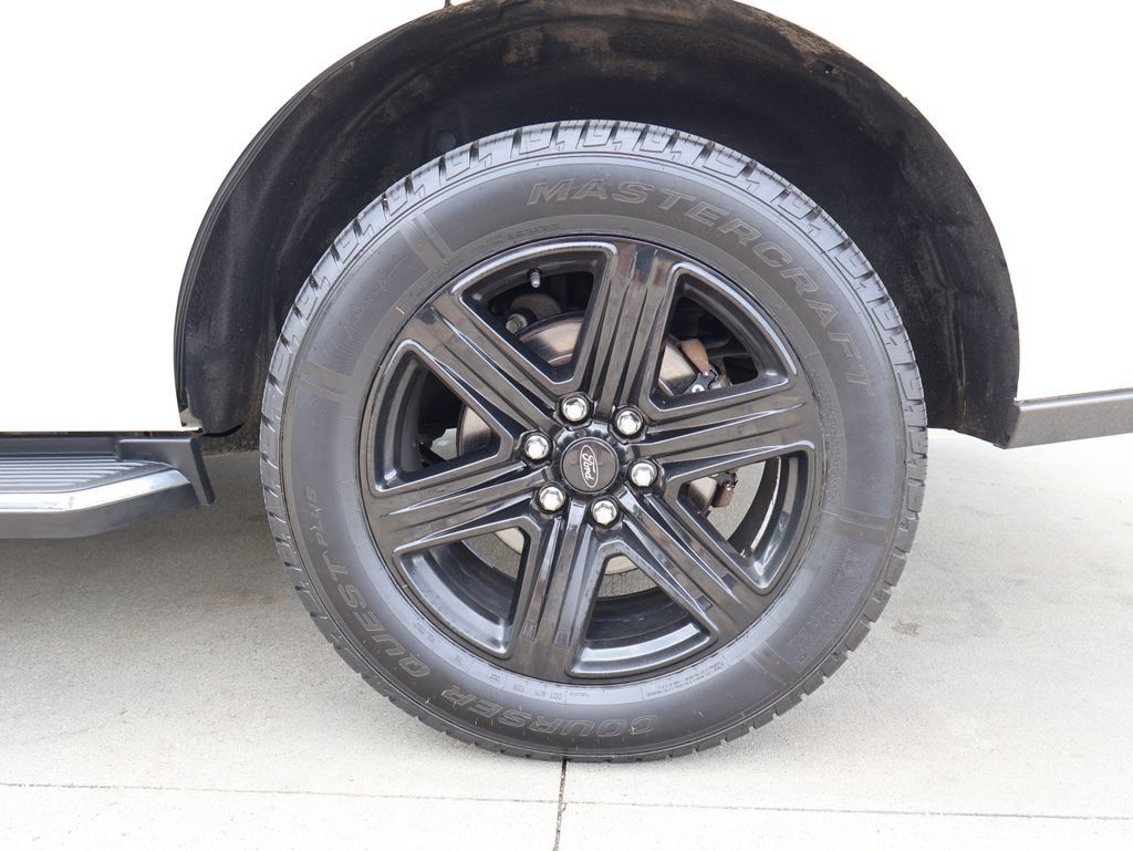Used 2021 Ford Expedition XLT AWD/4WD image 43