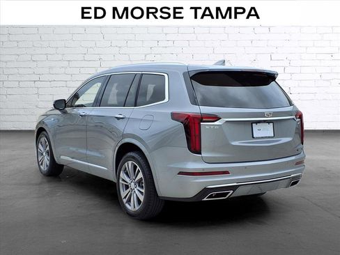 Used 2024 Cadillac XT6 Premium Luxury FWD image 3