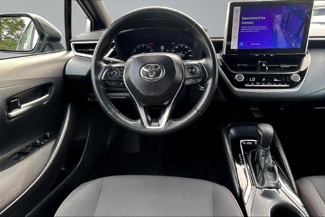 Used 2026 Toyota Corolla SE w/ SE Package FWD image 8