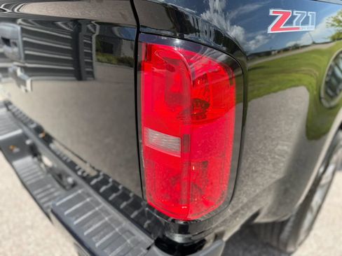 Used 2017 Chevrolet Colorado Z71 AWD/4WD image 24