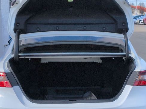 Used 2024 Toyota Camry SE image 20