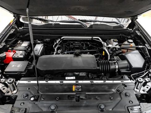 Used 2026 Chevrolet Colorado Z71 w/ Technology Package AWD/4WD image 45