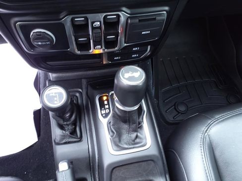 Used 2021 Jeep Wrangler Unlimited Sahara image 14