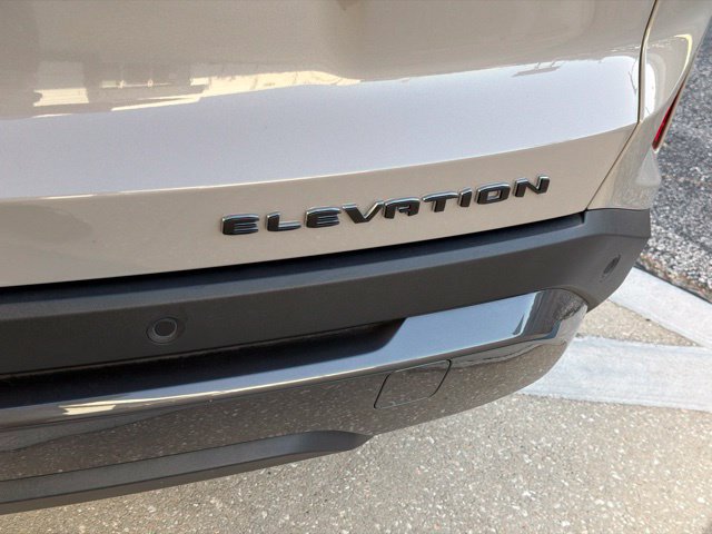 Used 2025 GMC Terrain Elevation w/ Elevation Premium Package AWD/4WD image 8