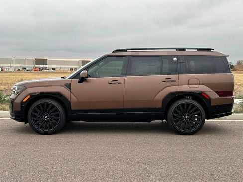 Used 2025 Hyundai Santa Fe Calligraphy image 5