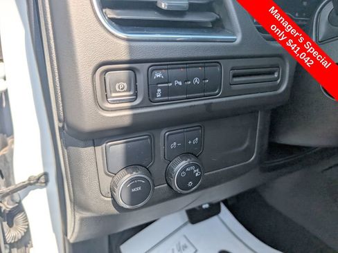 Used 2023 Chevrolet Tahoe Premier RWD image 16