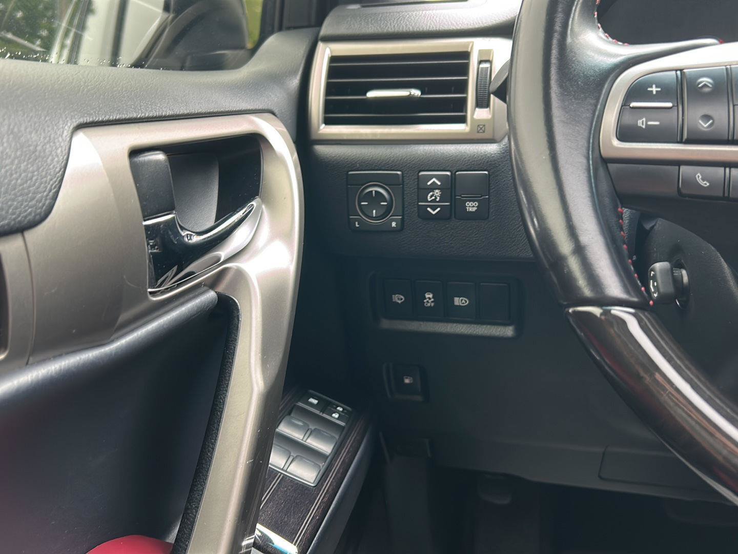 Used 2020 Lexus GX 460 Premium w/ Premium Package AWD/4WD image 22