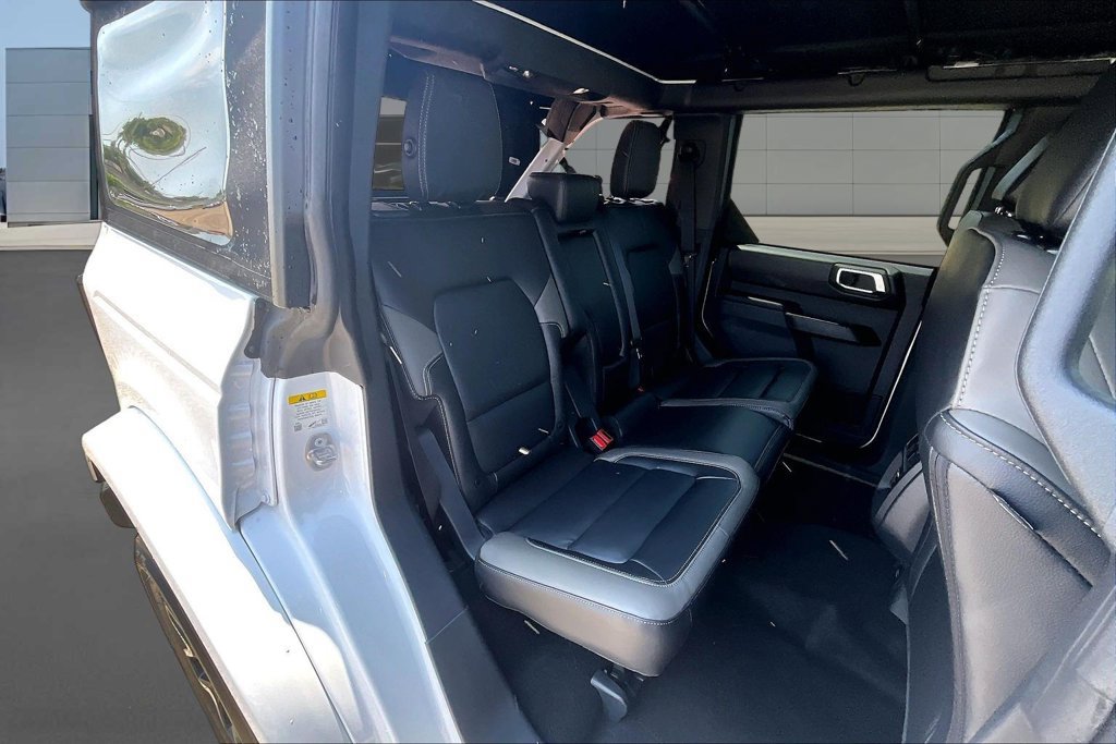 New 2026 Ford Bronco Outer Banks AWD/4WD image 11