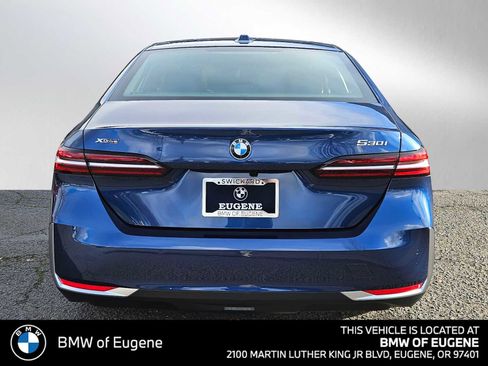 New 2026 BMW 530i xDrive w/ Premium Package image 4