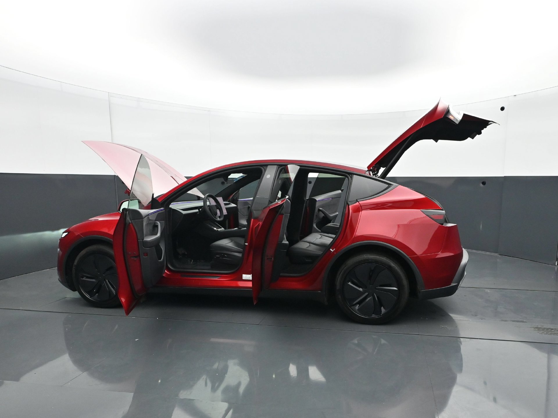 Used 2026 Tesla Model Y AWD image 29