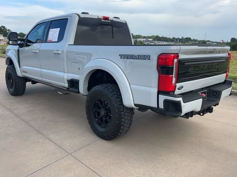 Used 2025 Ford F250 Platinum w/ Tremor Off-Road Package AWD/4WD image 7