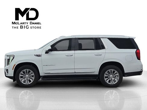 Certified 2025 GMC Yukon Denali image 3