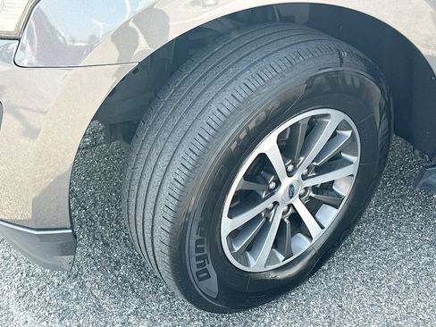 Certified 2019 Ford Expedition XLT w/ Equipment Group 201A RWD image 25