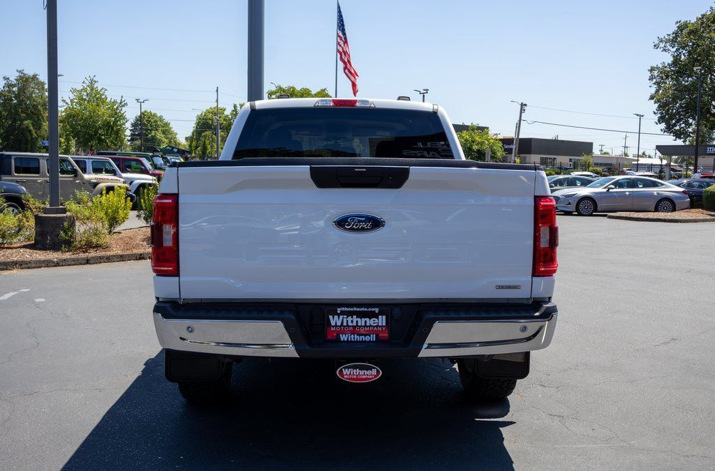 Used 2023 Ford F150 XLT w/ Trailer Tow Package AWD/4WD image 8