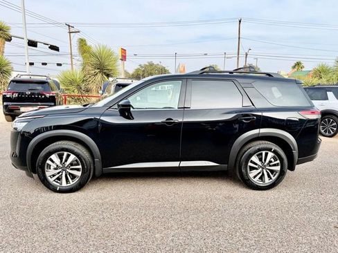 New 2026 Nissan Pathfinder SL AWD/4WD image 4