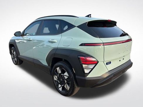 Used 2024 Hyundai Kona SEL AWD/4WD image 3