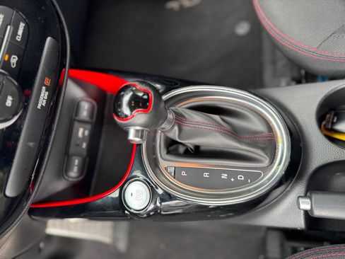 Used 2018 Kia Soul + FWD image 15