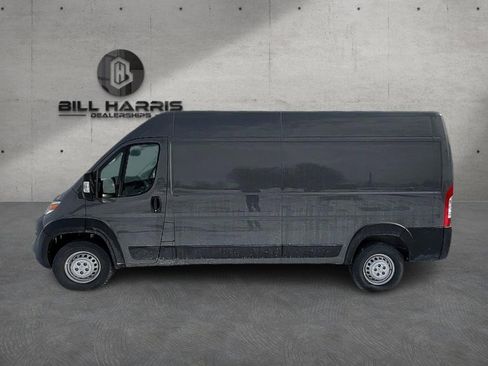 New 2026 RAM ProMaster 2500 w/ Convenience Group image 9