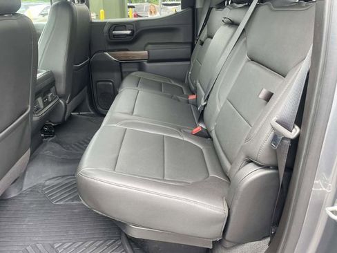 Used 2021 Chevrolet Silverado 1500 LT Trail Boss w/ Convenience Package II AWD/4WD image 11